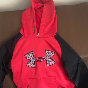 Boys under Armour storm hoodie